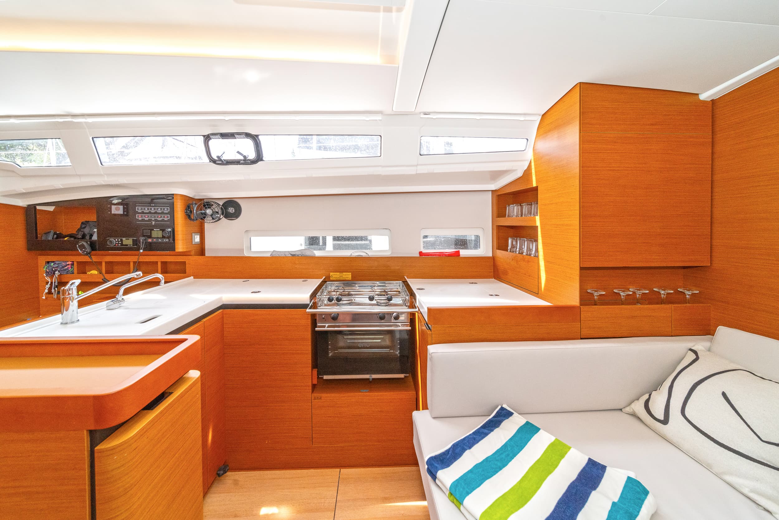 Jeanneau Sun Odyssey 410 First Date – bilde 2 av 17