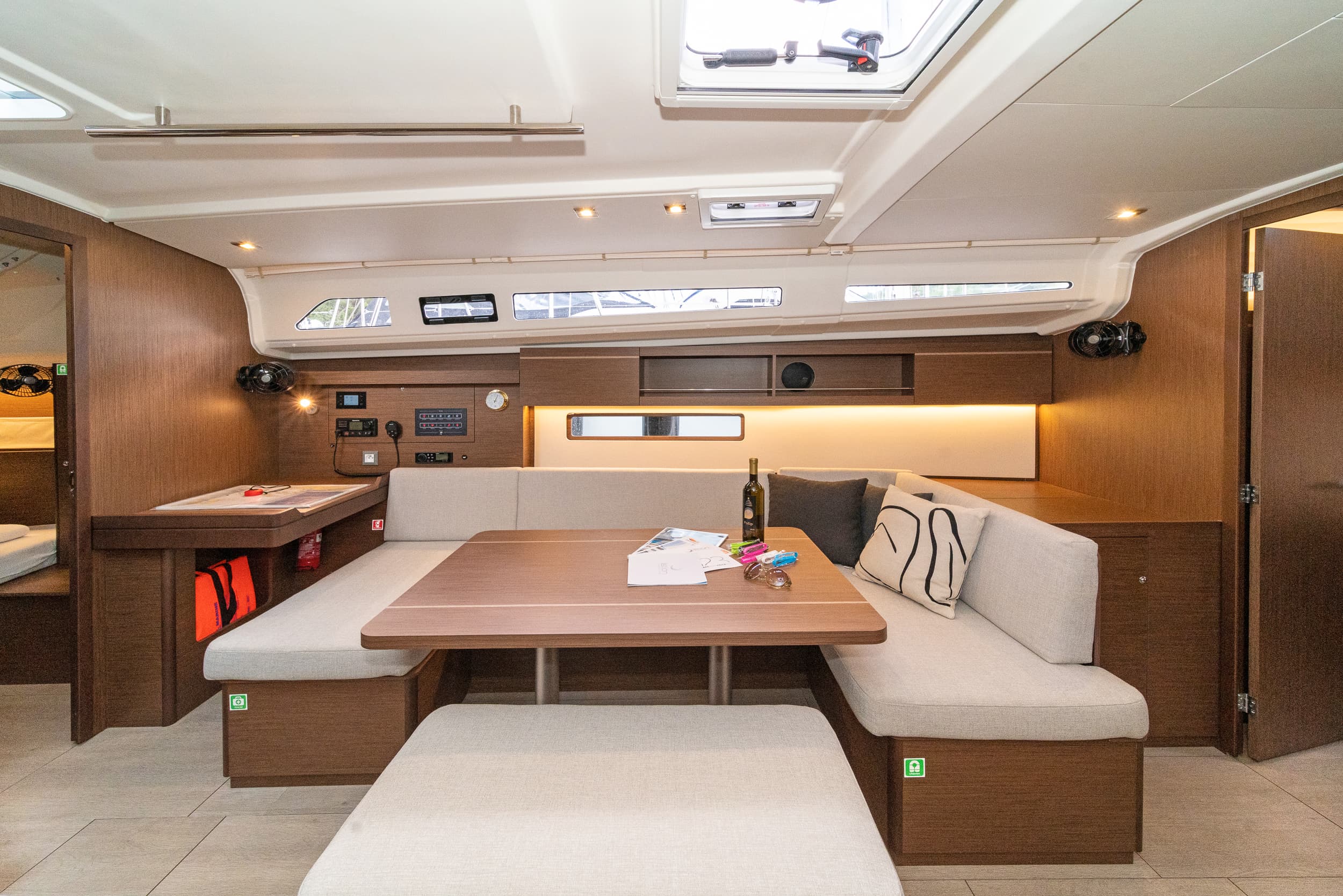 Beneteau Oceanis 40.1 First Passion – bilde 3 av 16