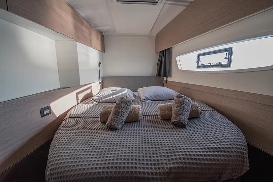 Fountaine Pajot Astréa 42 Nou Nou 1 – bilde 5 av 27