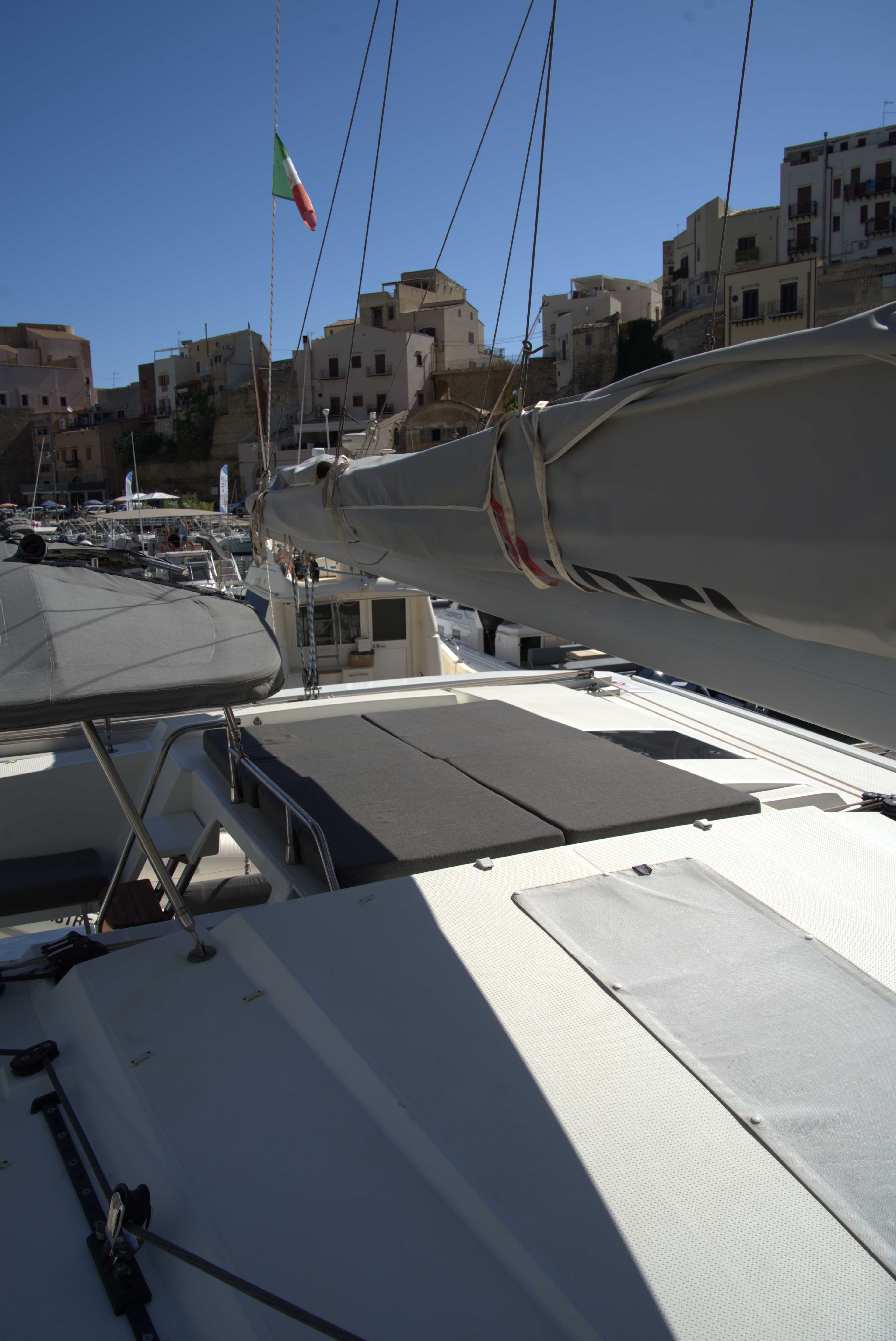 Fountaine Pajot Astréa 42 Astrea – bilde 2 av 53