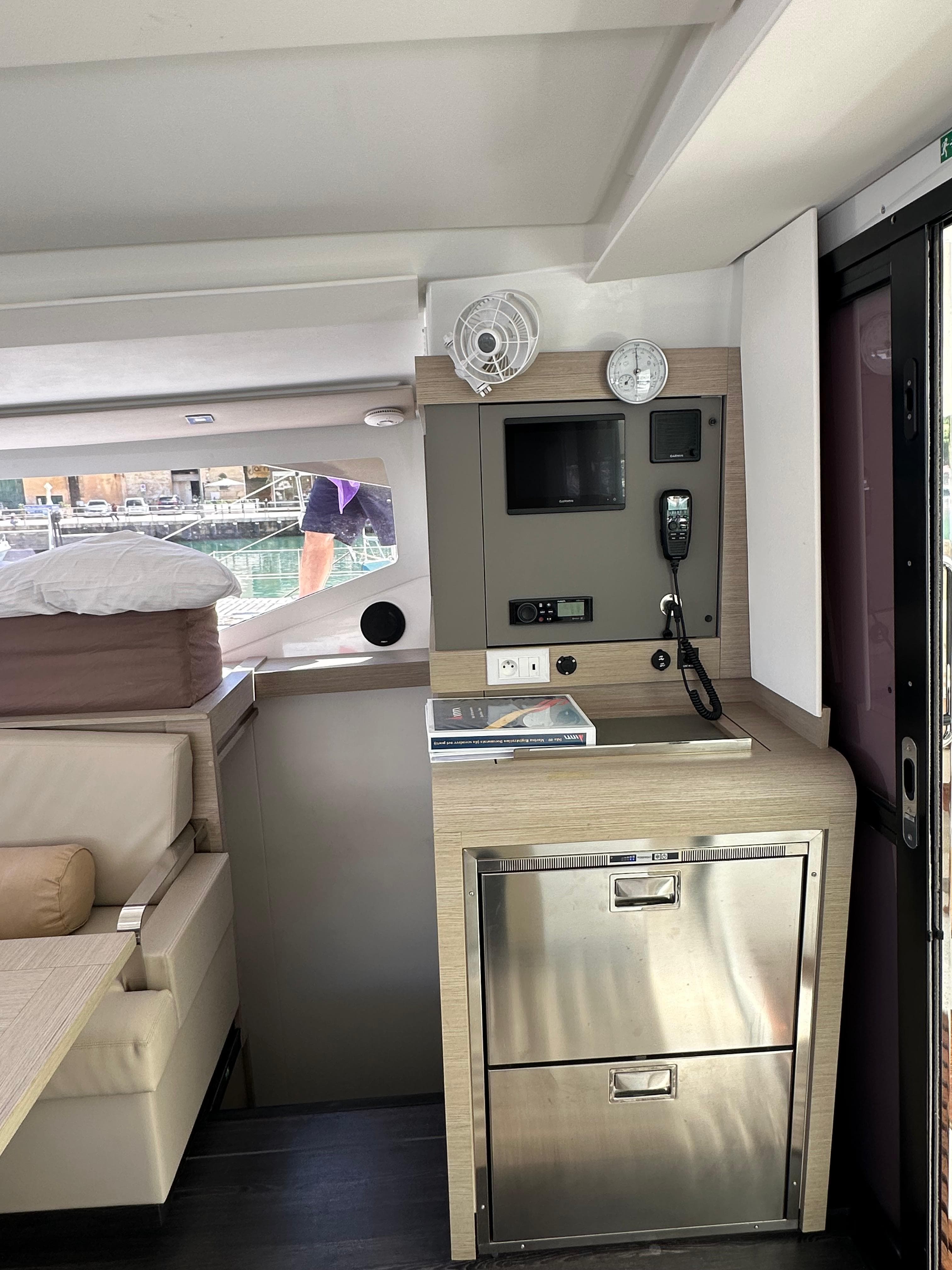 Fountaine Pajot Isla 40 – bilde 2 av 81