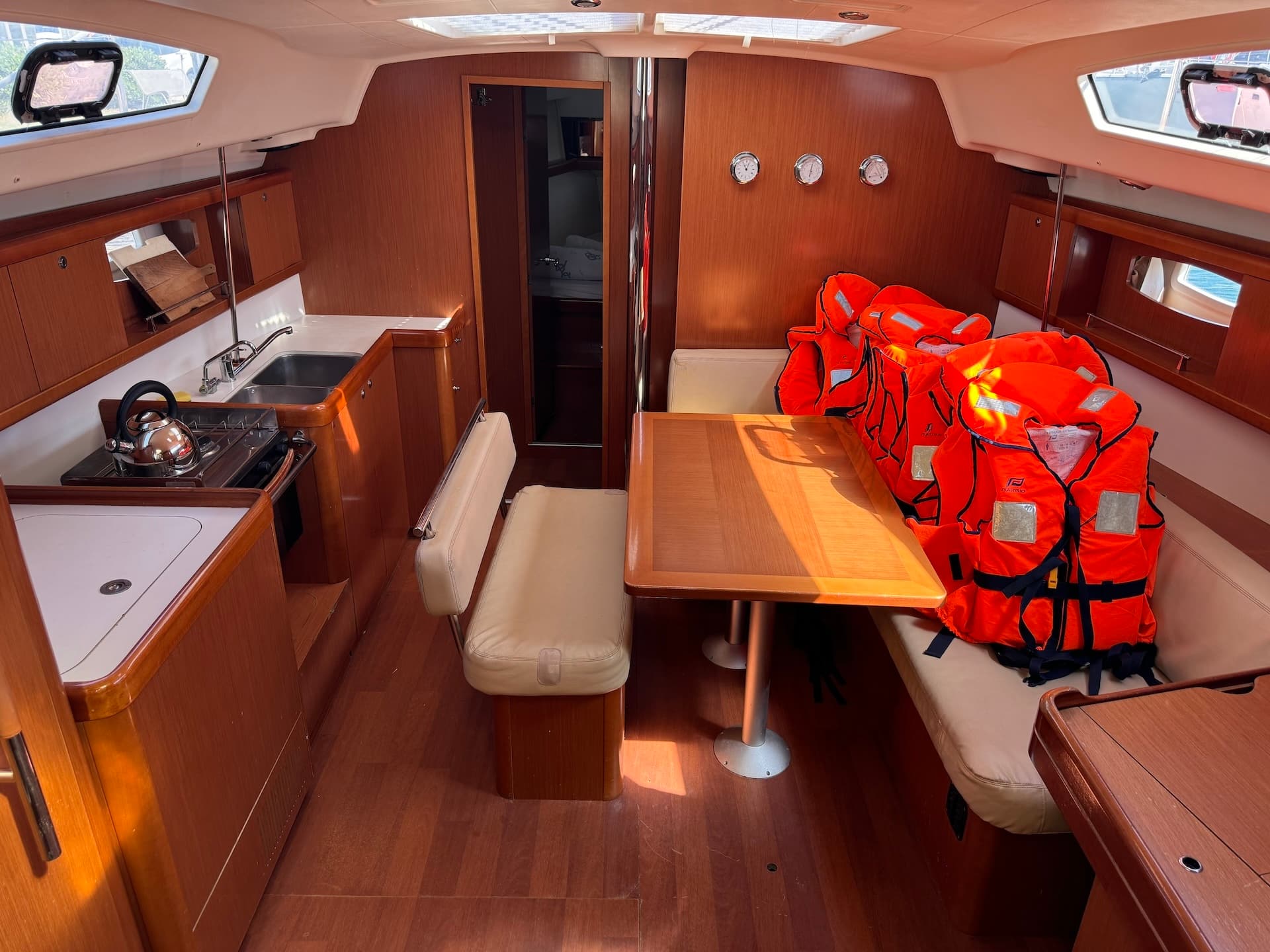 Beneteau Oceanis 43 Magnolia – bilde 2 av 21