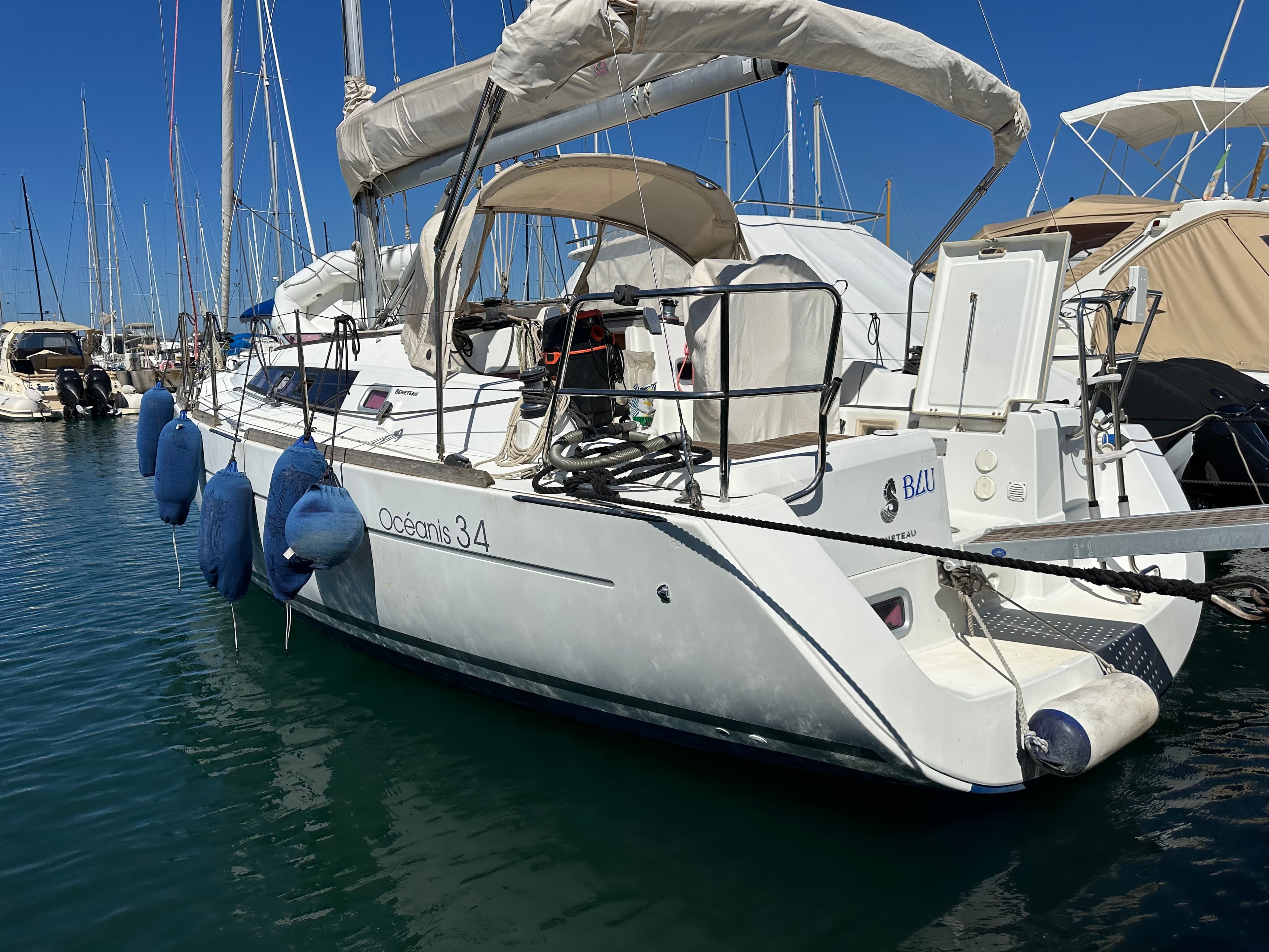 Beneteau Oceanis 34 BLU