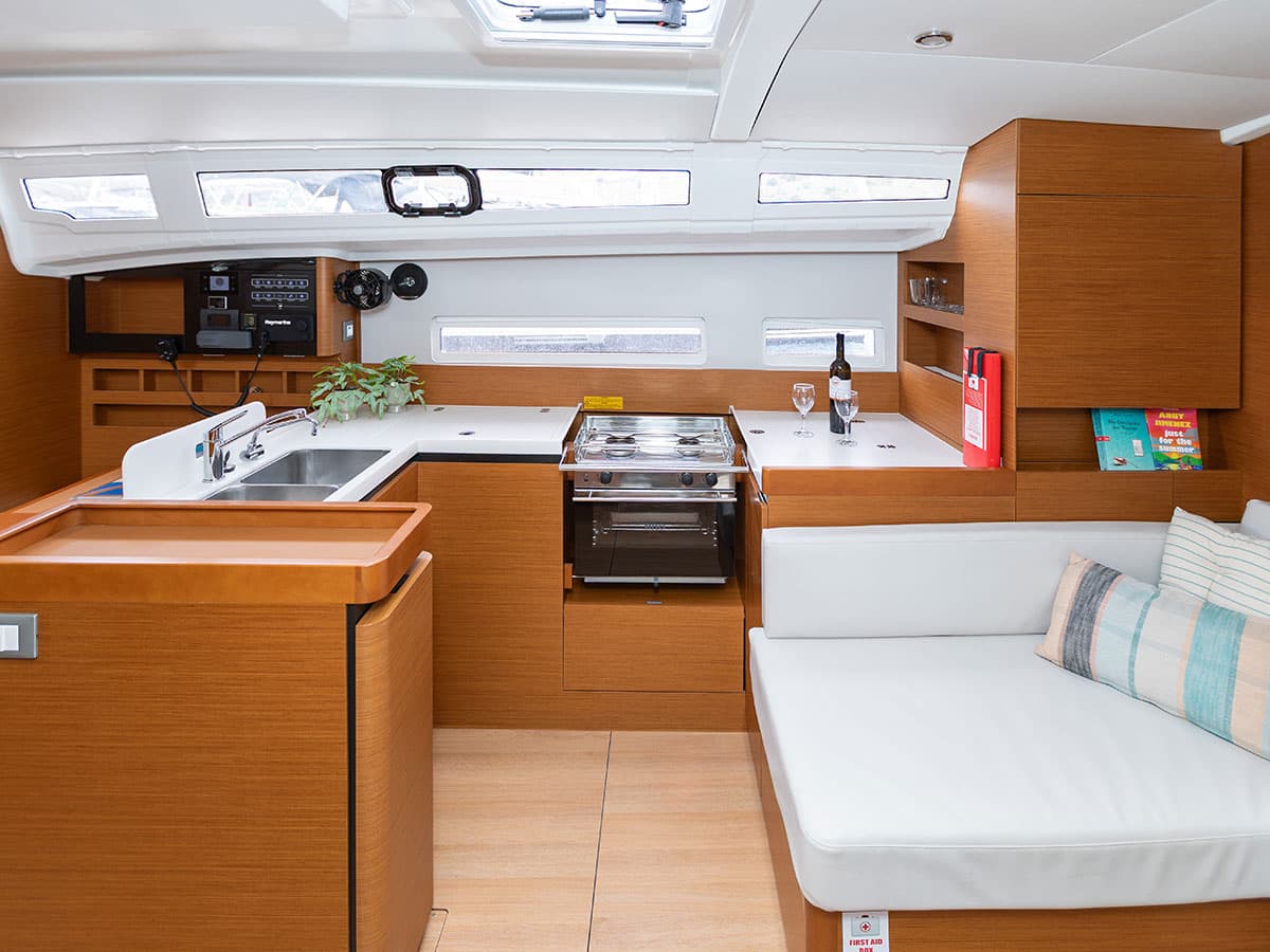 Jeanneau Sun Odyssey 410 OSKAR new 2024 (air condition, solar panels) – bilde 5 av 19