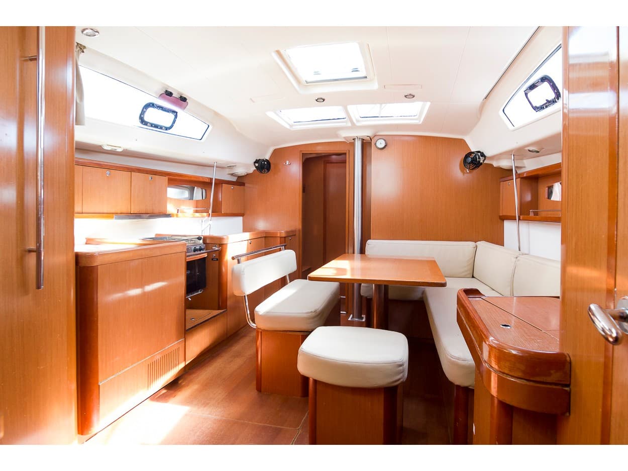Beneteau Oceanis 43 Demonio de Tasmania – bilde 2 av 4