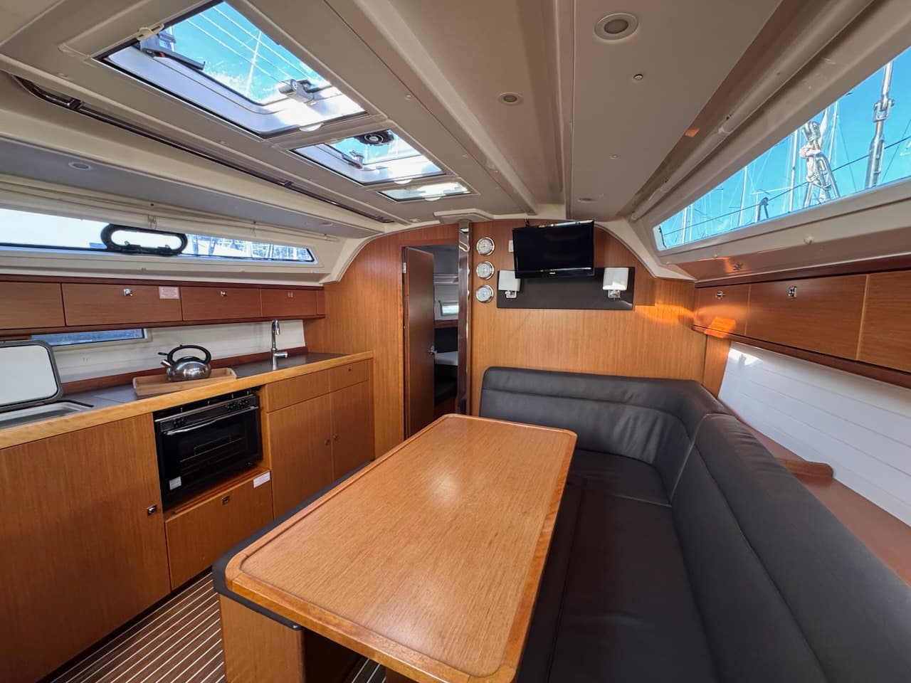 Bavaria Cruiser 41 Maestral – bilde 3 av 12