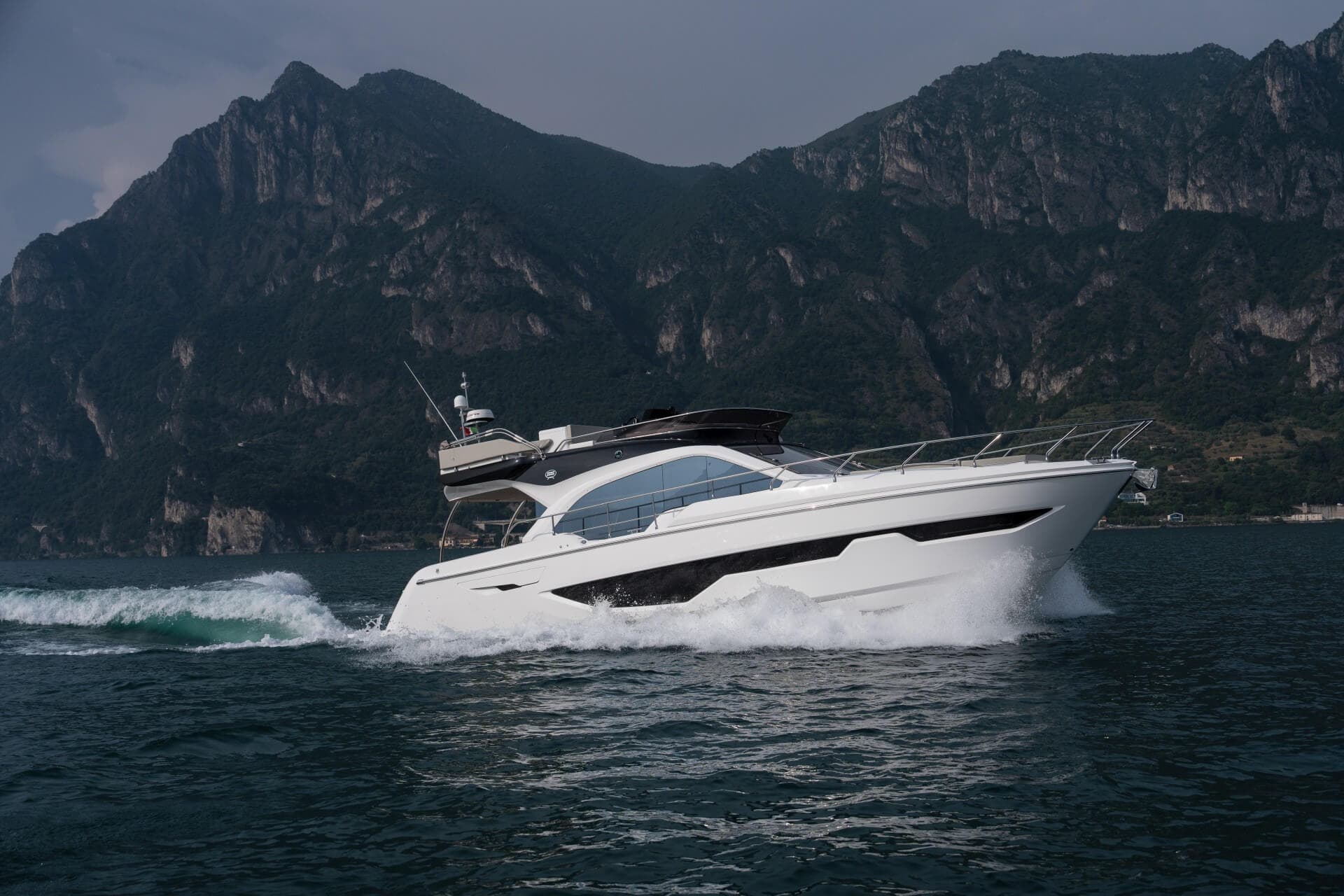 Sessa Fly 48 Premium