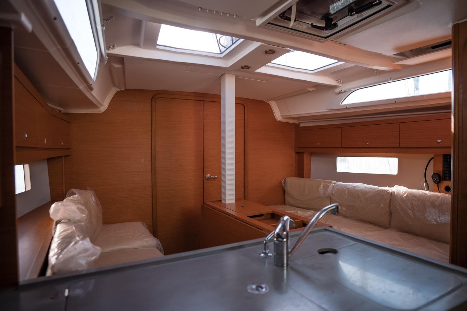 Dufour 37 Tormenta (Available for Crewed Daily Charters Only) – bilde 4 av 16