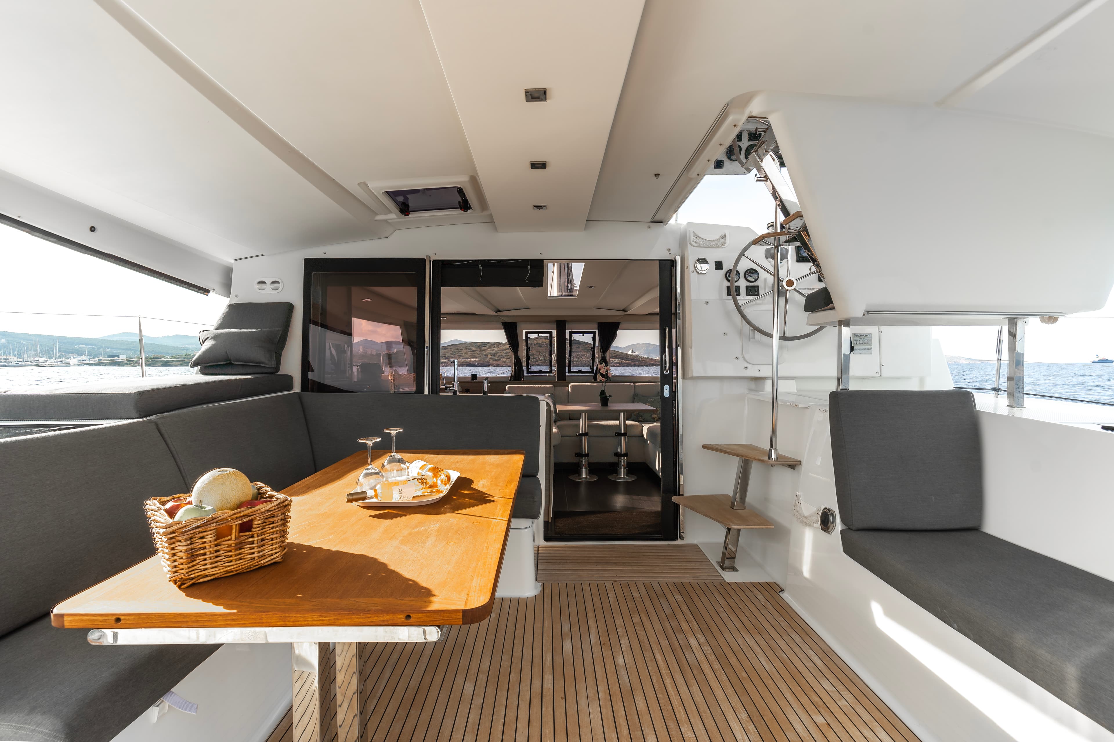 Fountaine Pajot Isla 40 Carpe Vitam – bilde 4 av 21