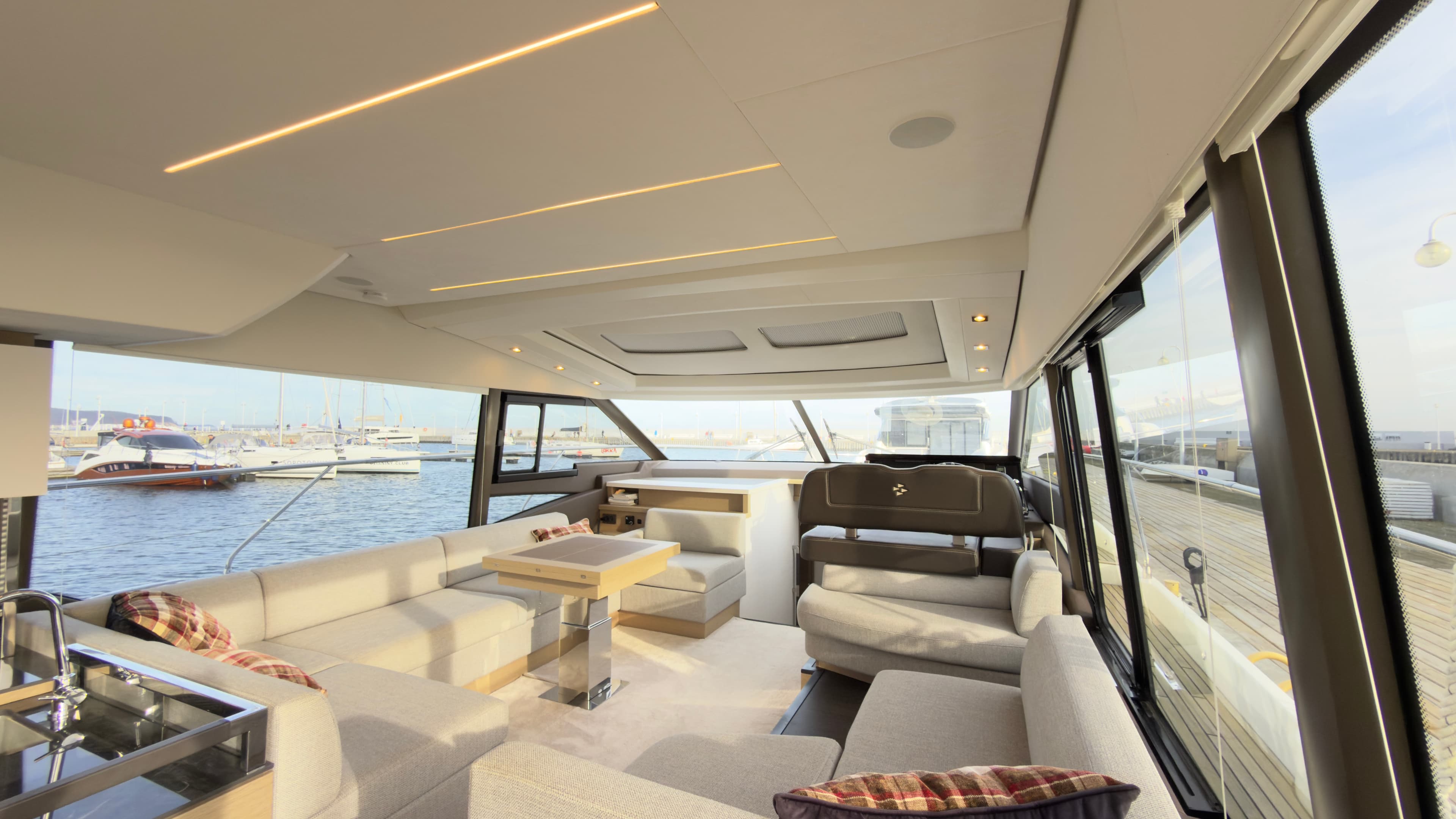 Prestige 590 Fly Premium – bilde 5 av 13