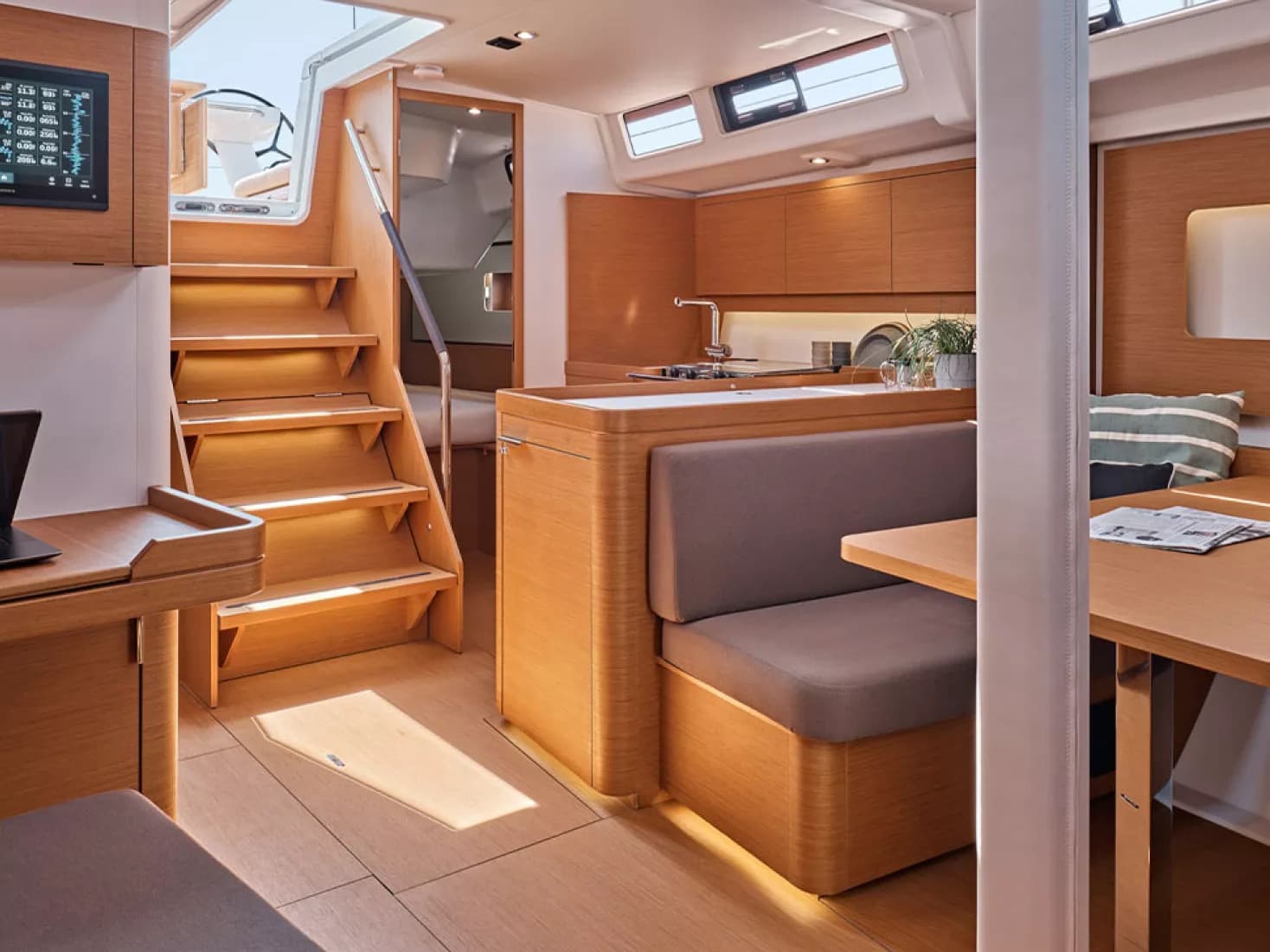 Beneteau First 44 Kuroneko – bilde 2 av 5