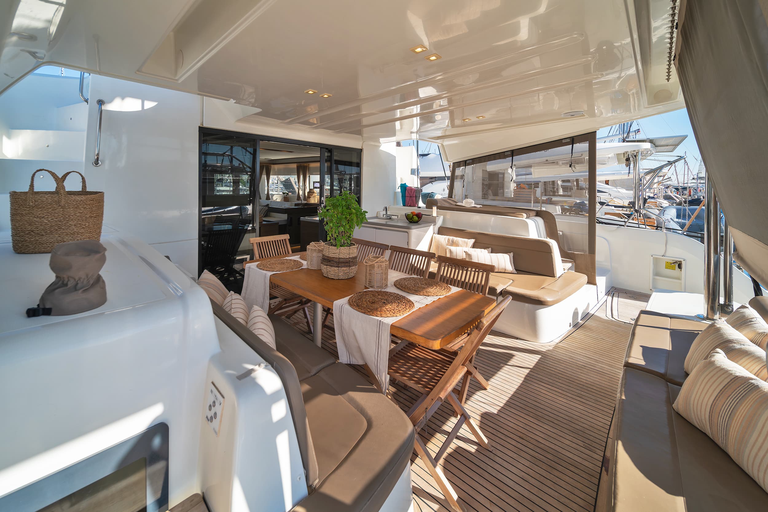 Lagoon 50 Spiros (ONLY SKIPPERED) – bilde 2 av 19