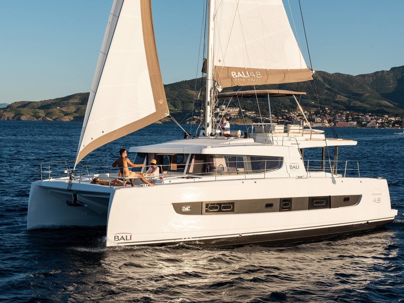 Bali 4.8 Selena
