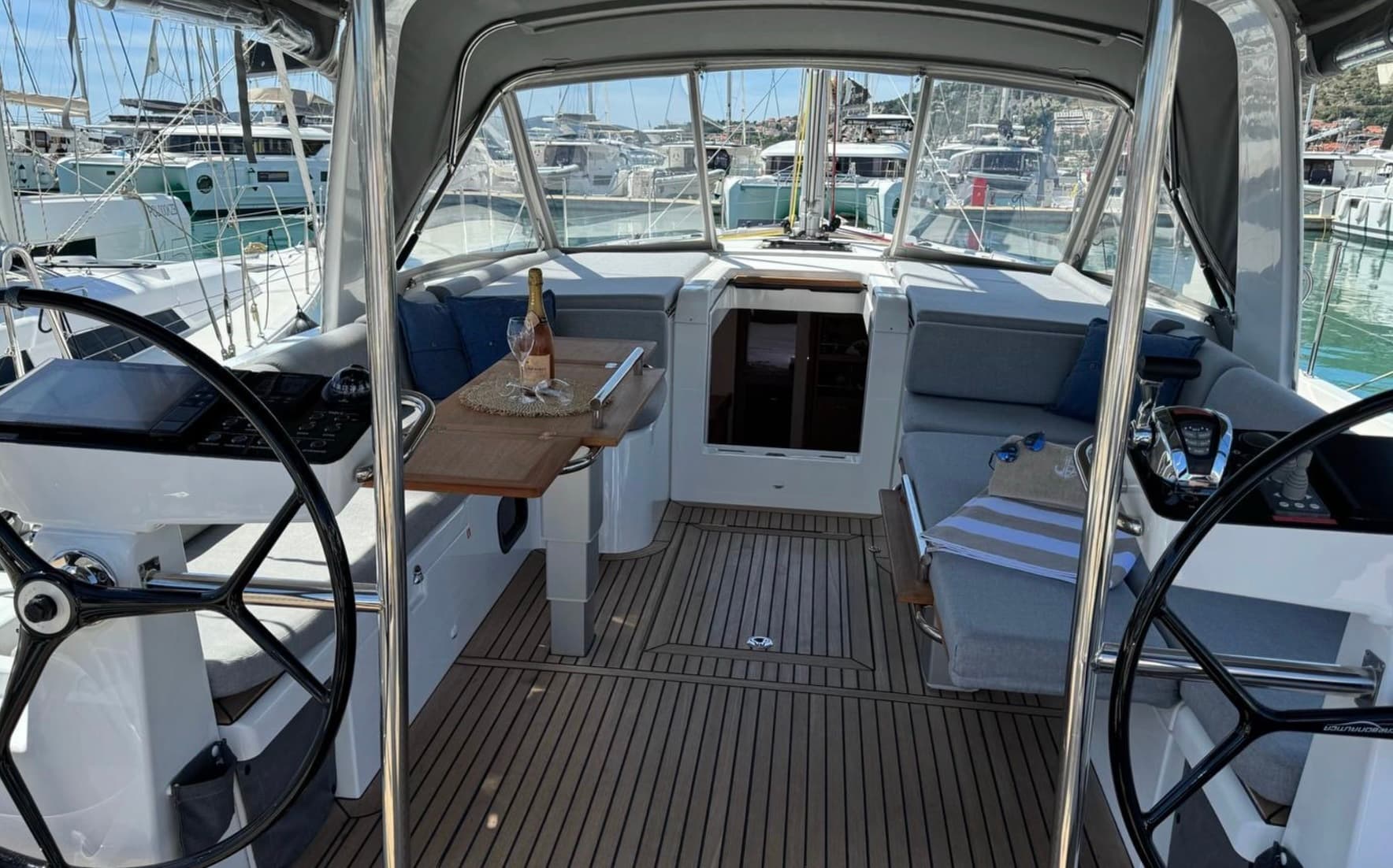 Beneteau Oceanis 54 Eve One – bilde 2 av 10