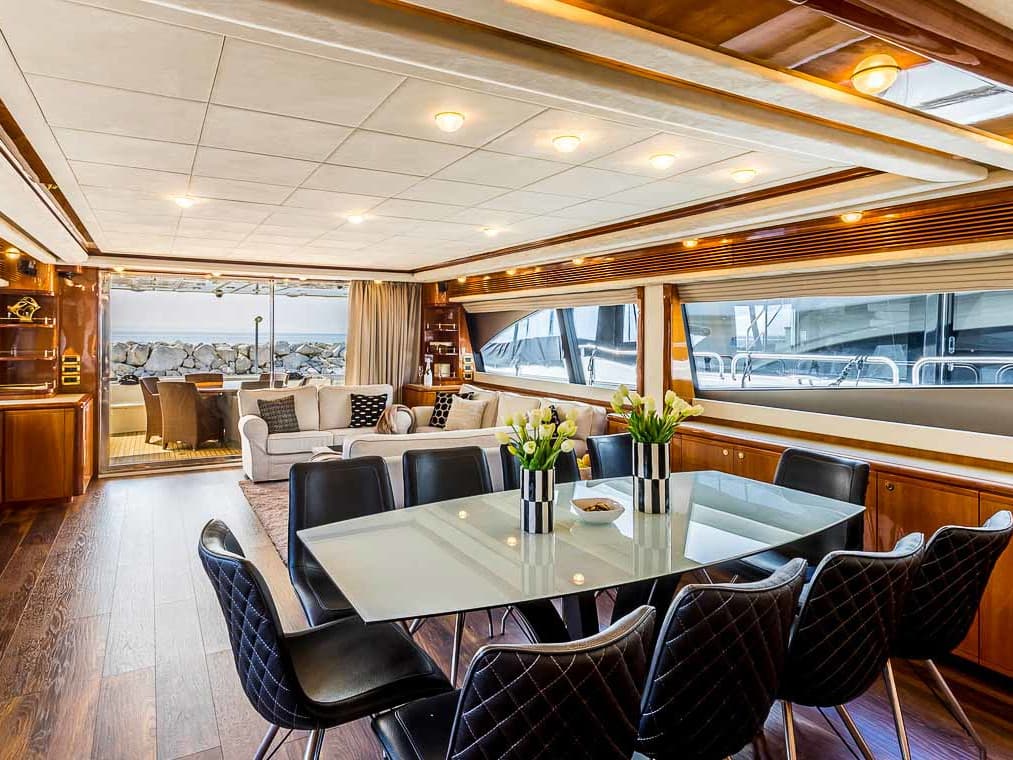 Ferretti 880 Miss Katarina – bilde 2 av 23