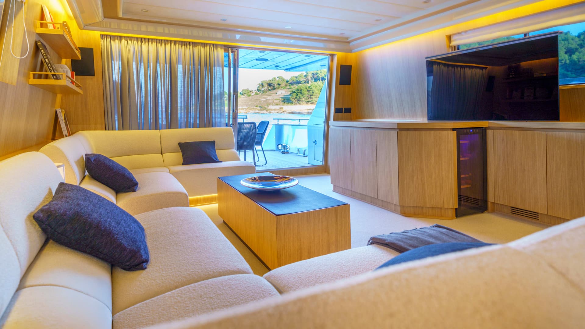 Motoryacht Phantom – bilde 3 av 42