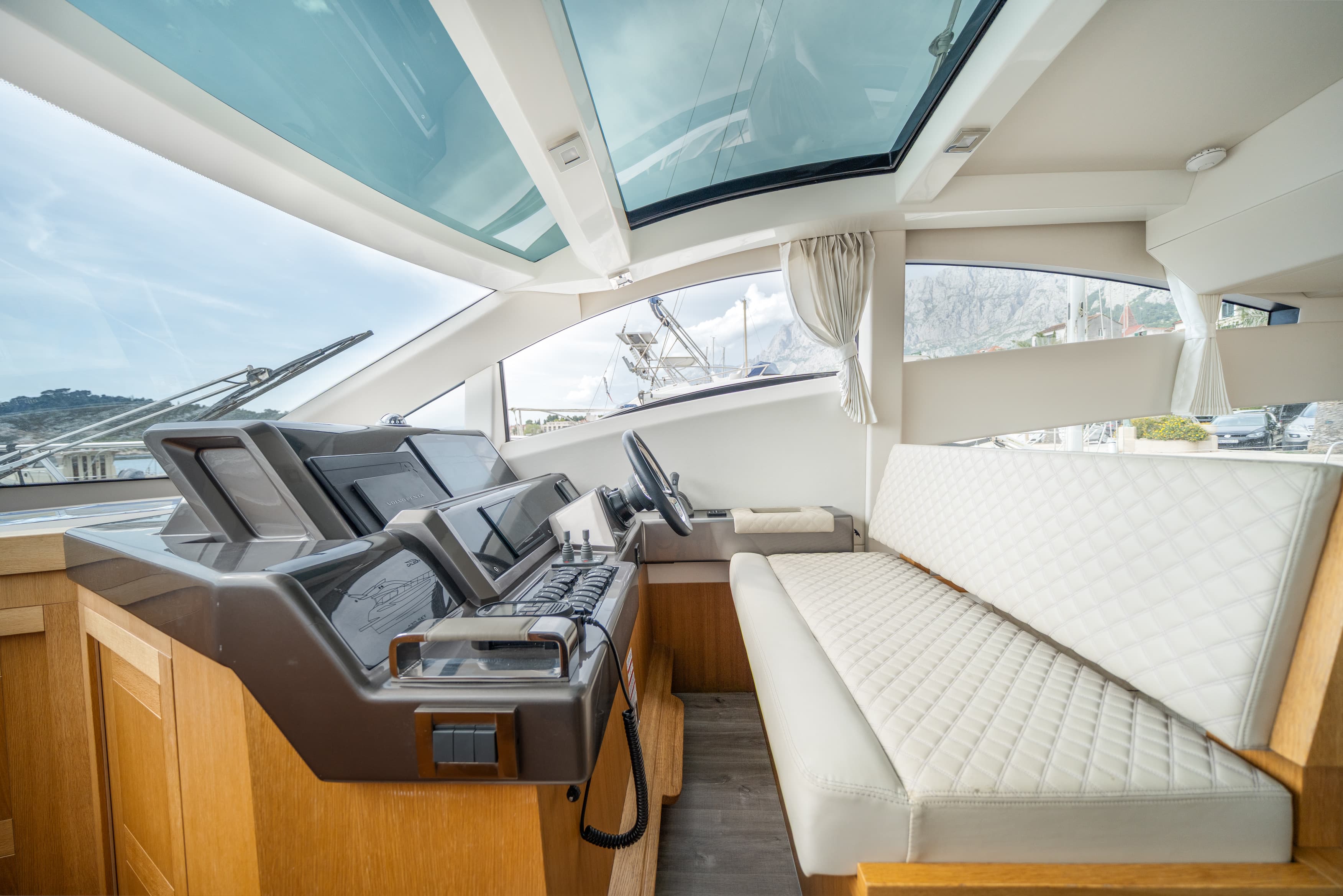 Galeon 430 Skydeck Bellagio – bilde 2 av 15