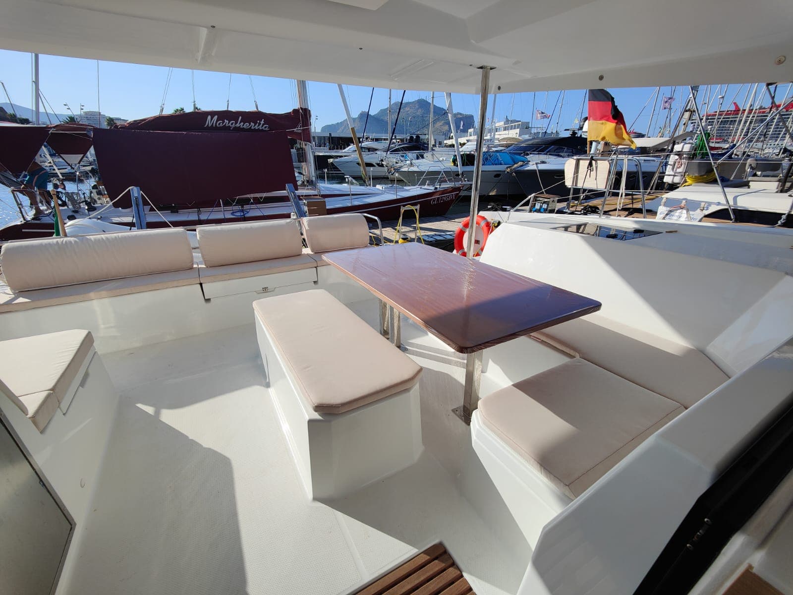 Fountaine Pajot Astréa 42 Rossa – bilde 3 av 12