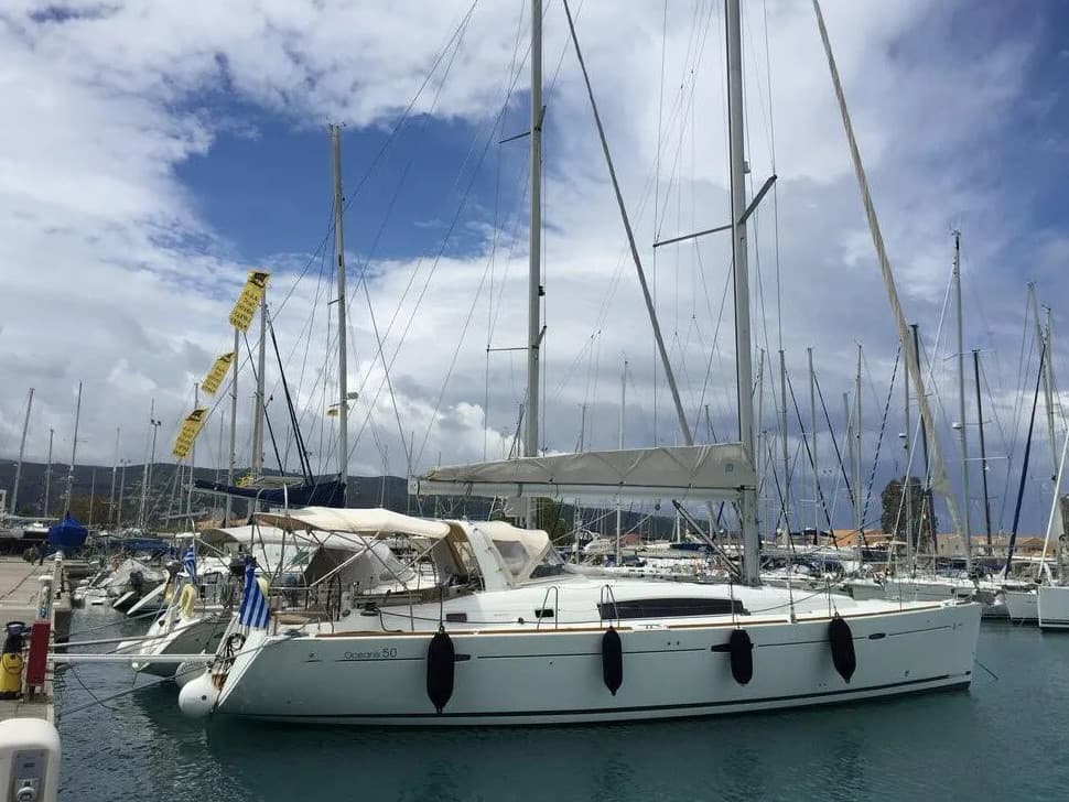 Beneteau Oceanis 51.1 Evita