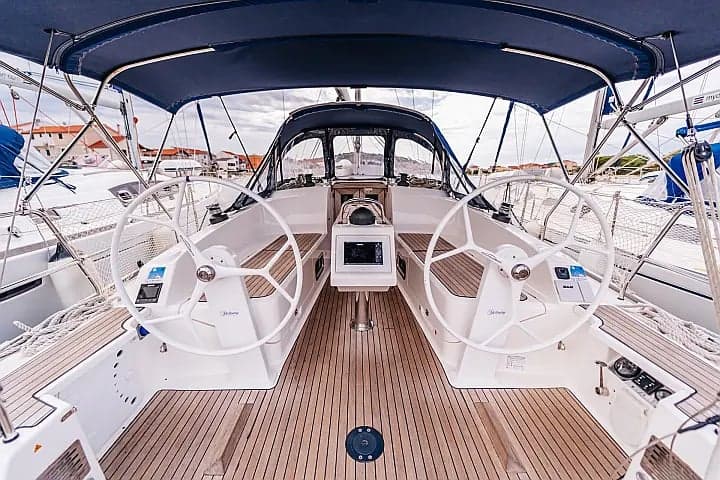 Bavaria Cruiser 37 Flinx – bilde 2 av 10