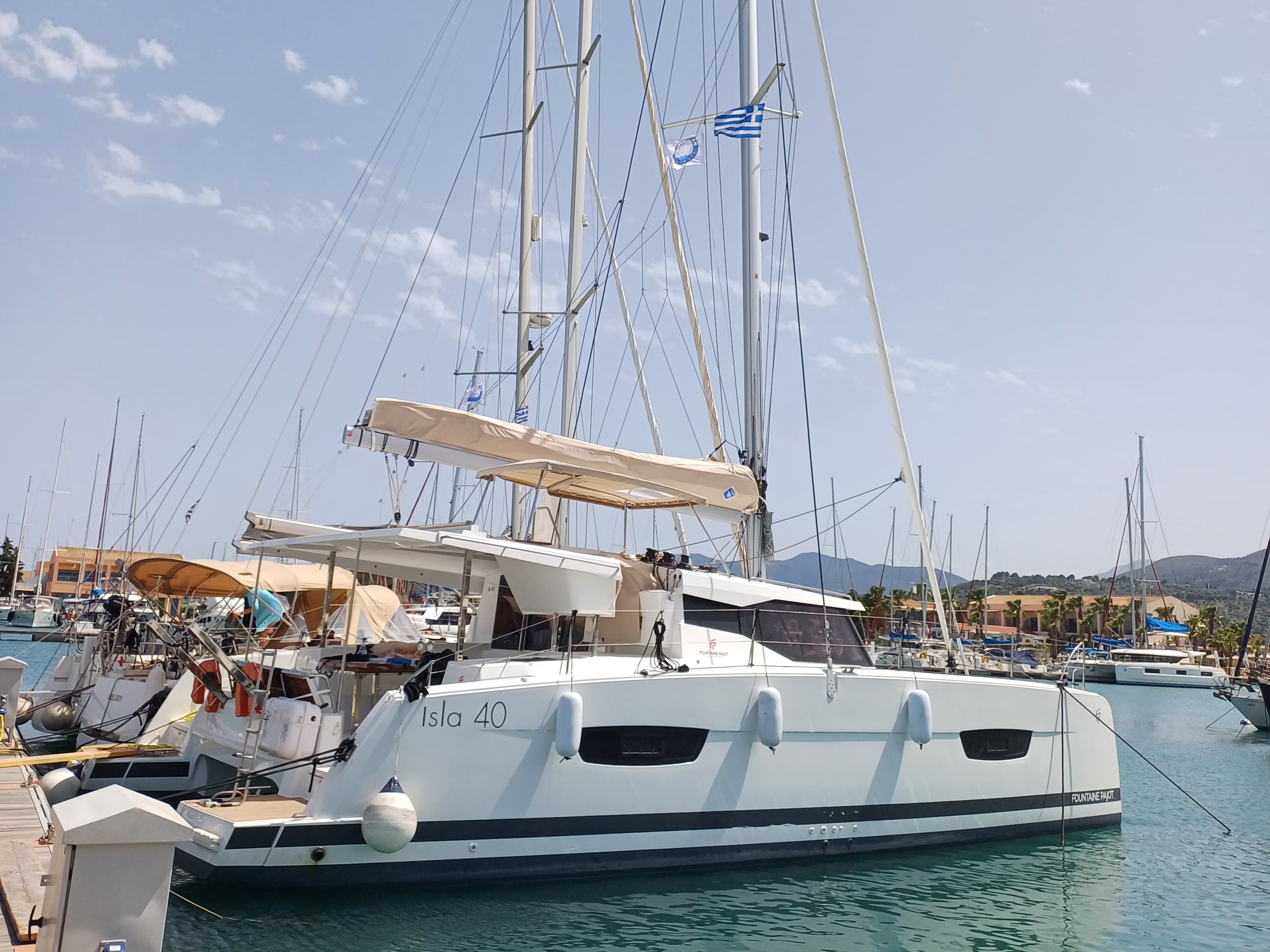 Fountaine Pajot Isla 40 Nona