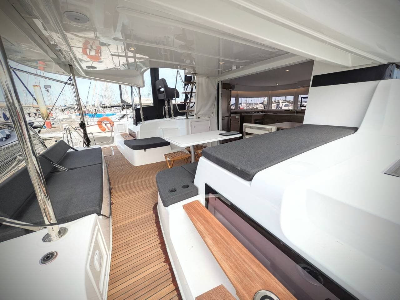 Lagoon 43 TY-Casa – bilde 2 av 11