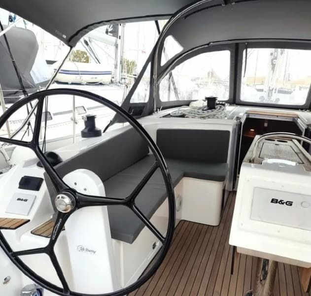 Bavaria C42 OKTANA – bilde 3 av 16