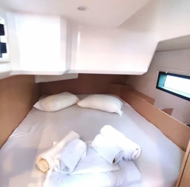 Bavaria C42 OKTANA – bilde 5 av 16
