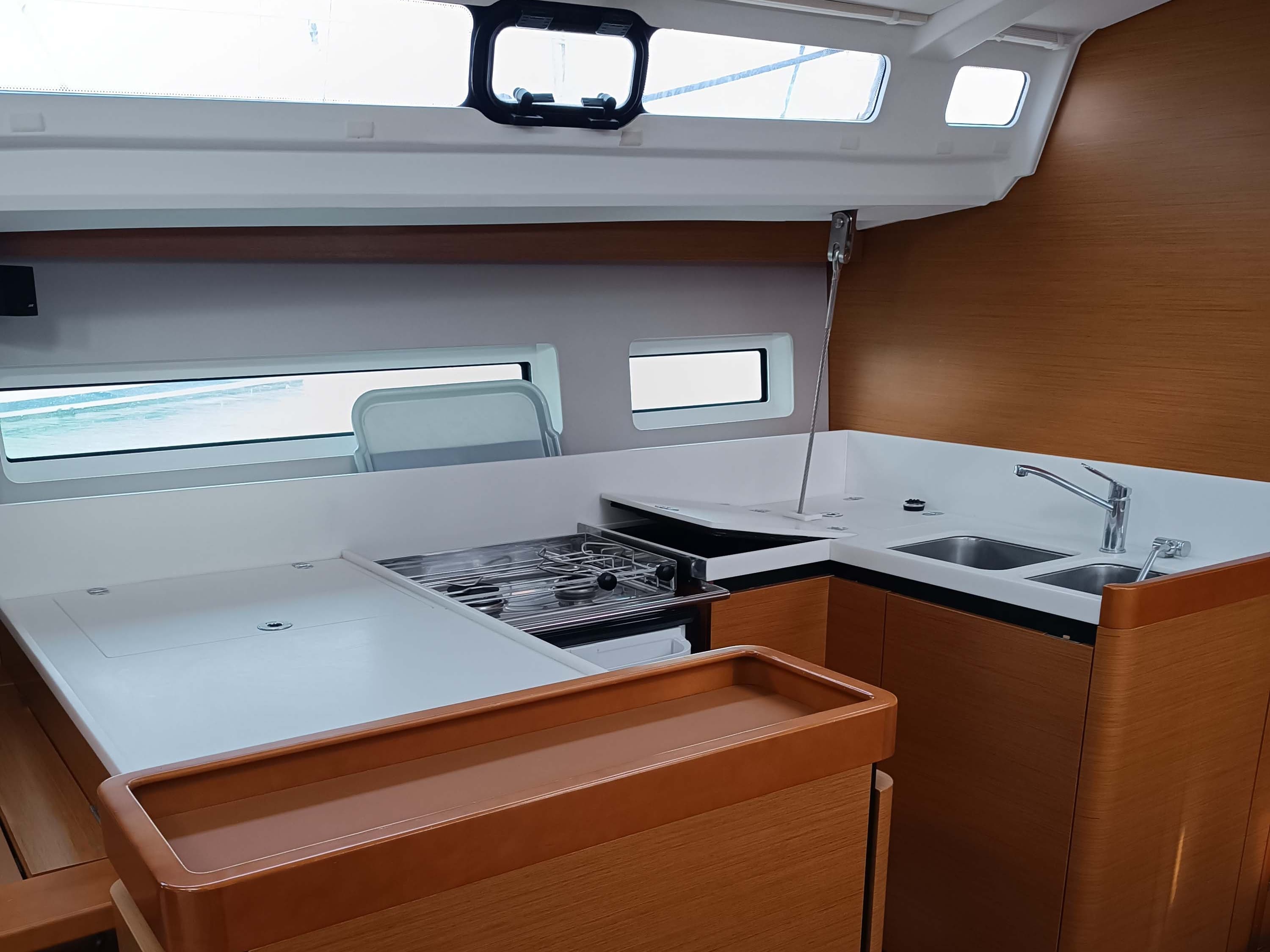 Jeanneau Sun Odyssey 440 FUNKY ONE – bilde 3 av 15