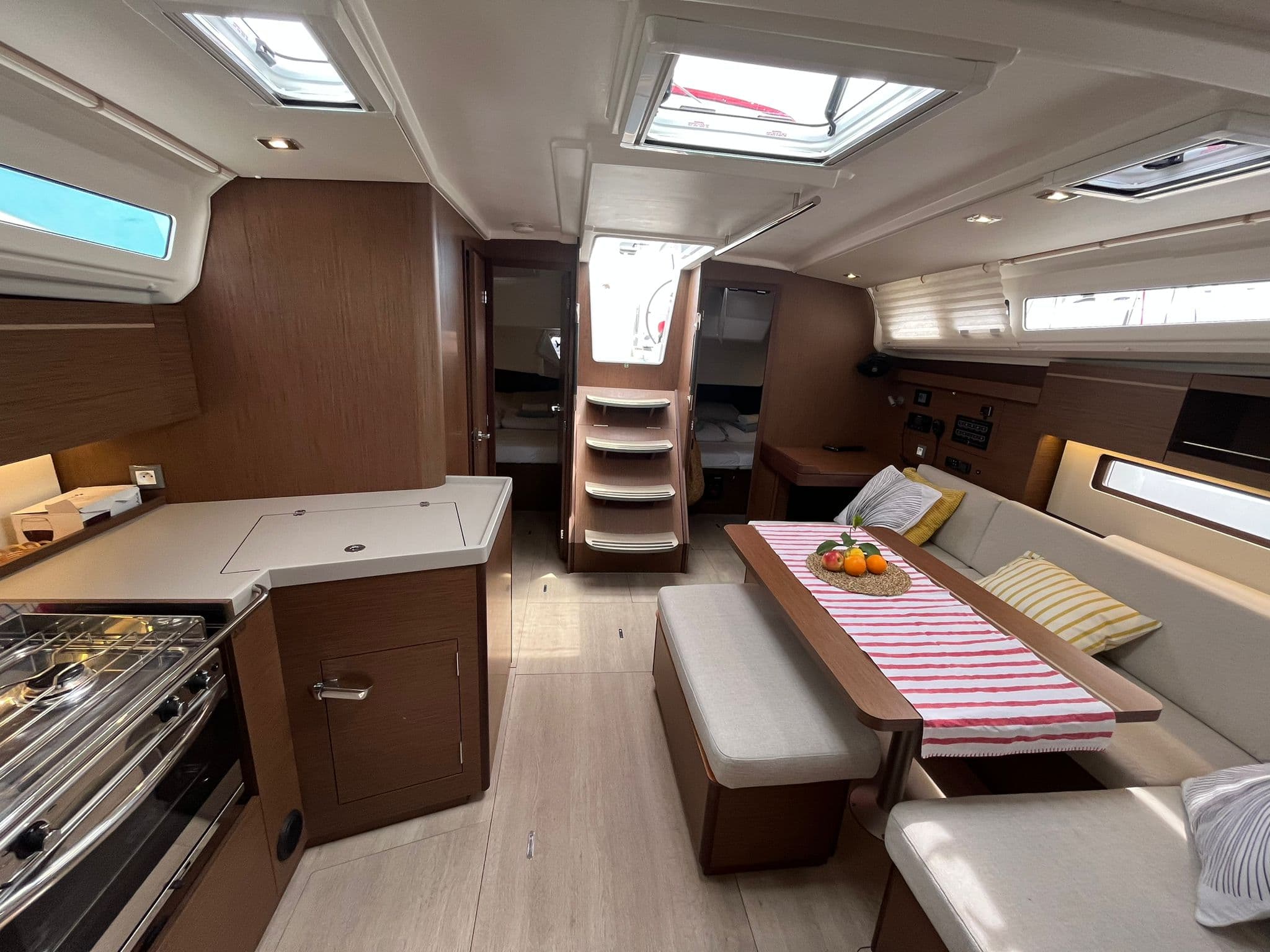 Beneteau Oceanis 40.1 KOBE – bilde 2 av 12
