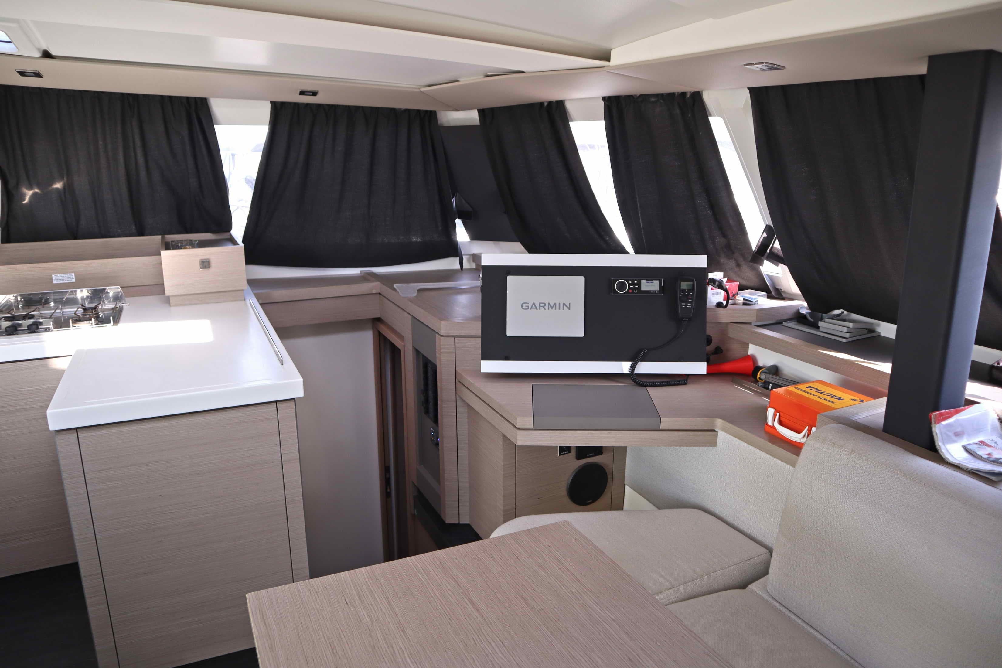 Fountaine Pajot Astréa 42 HANNAH III – bilde 5 av 11