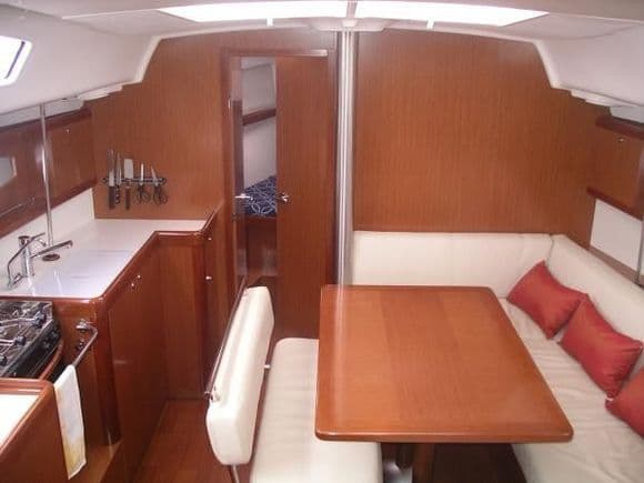 Beneteau Oceanis 40 Anassa – bilde 2 av 5