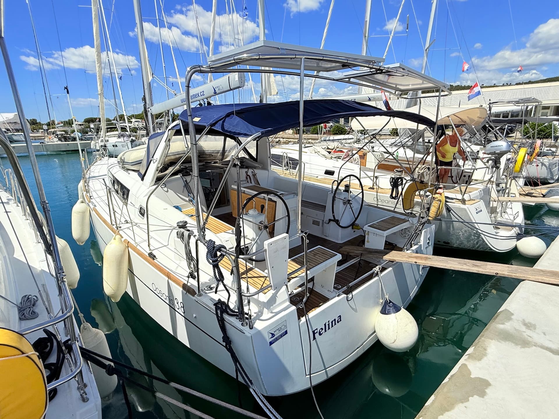 Beneteau Oceanis 38 Felina