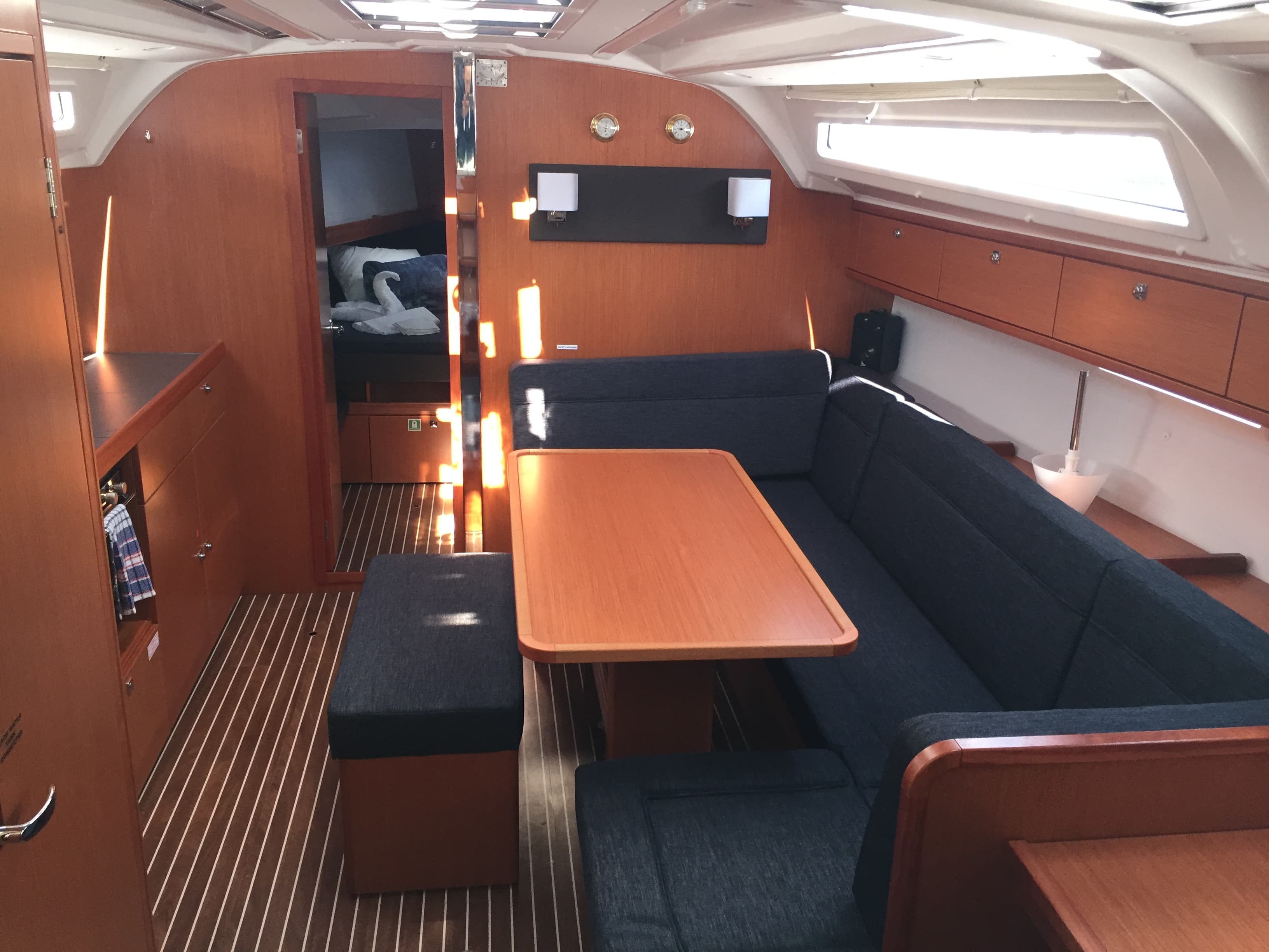 Bavaria Cruiser 41 S/Y Anemoessa – bilde 2 av 5