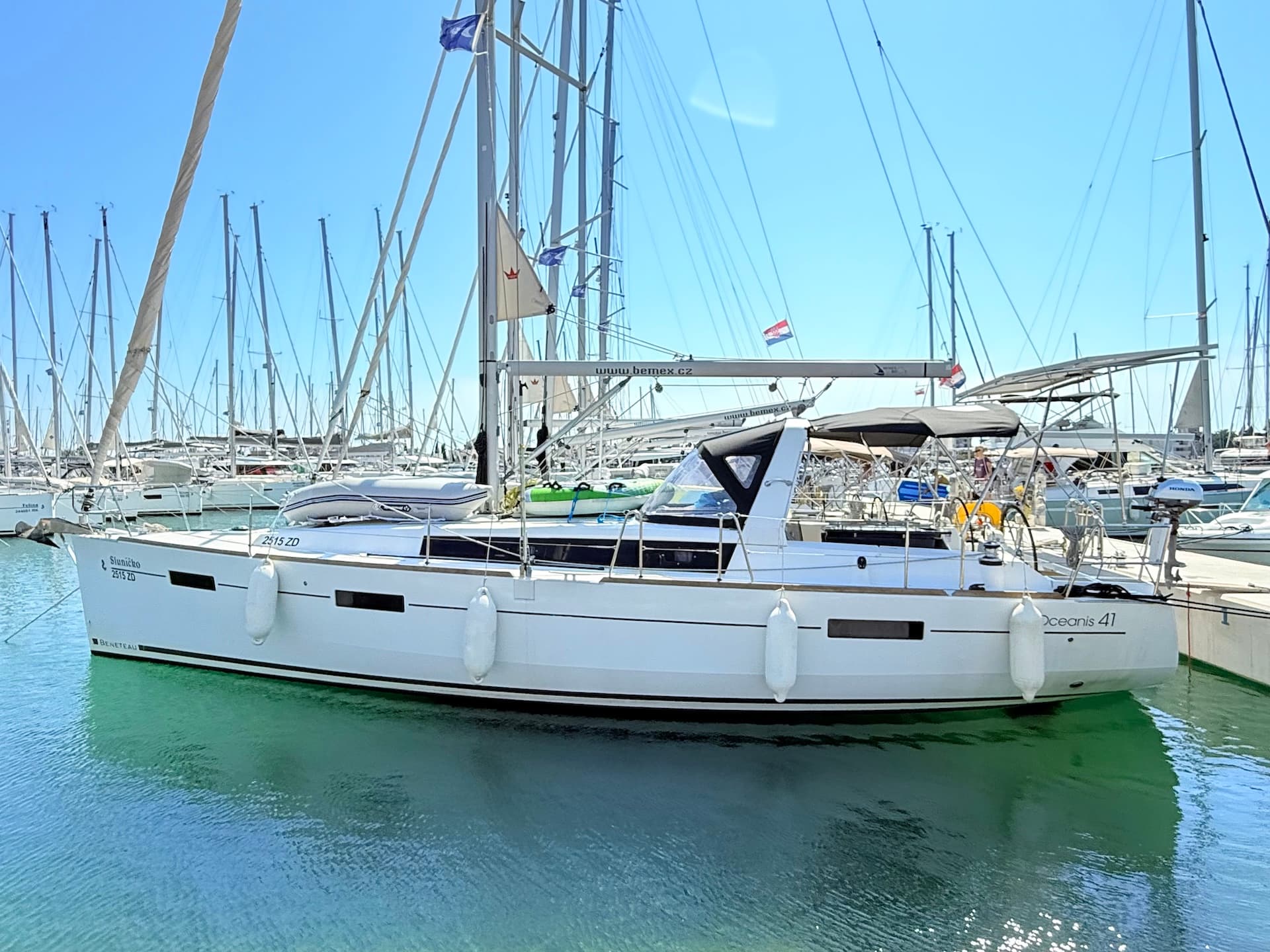 Beneteau Oceanis 41 Sluničko – bilde 2 av 25