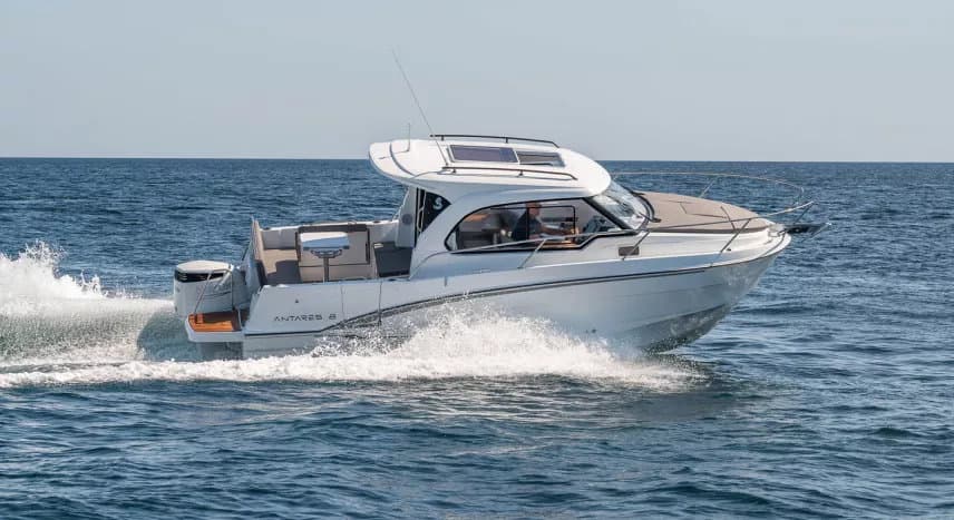 Beneteau Antares 8 OB – bilde 5 av 11