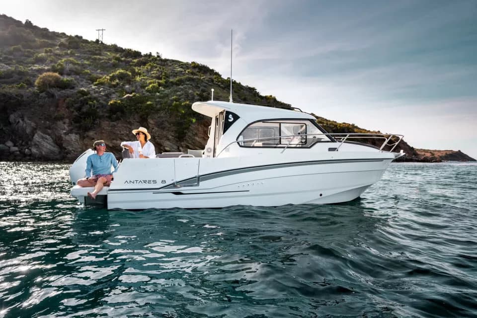 Beneteau Antares 8 OB – bilde 4 av 11