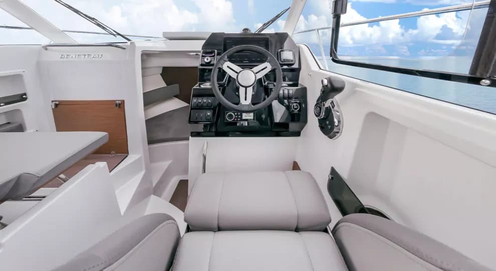 Beneteau Antares 8 OB – bilde 3 av 11