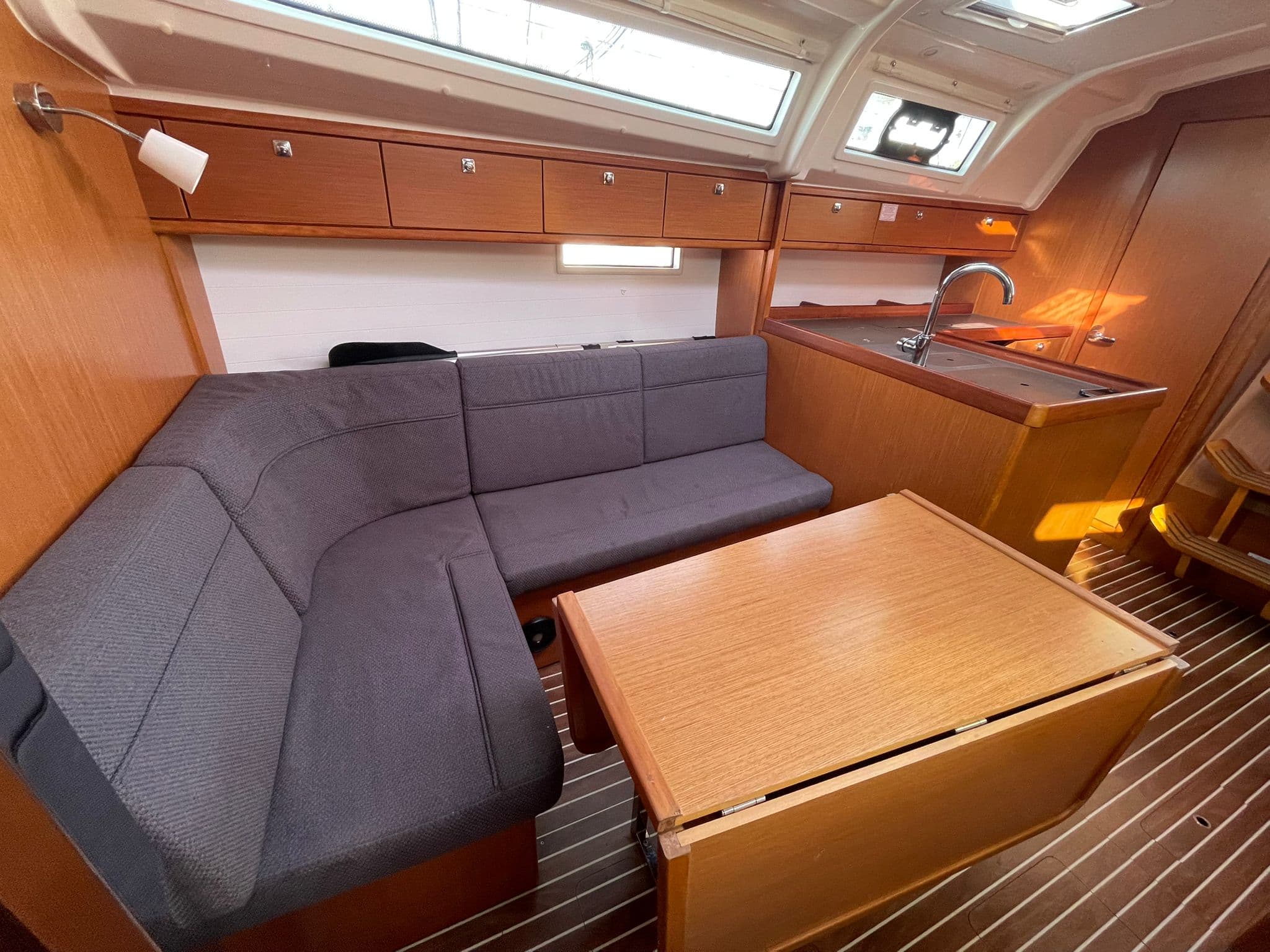 Bavaria Cruiser 37 Francesca – bilde 4 av 6