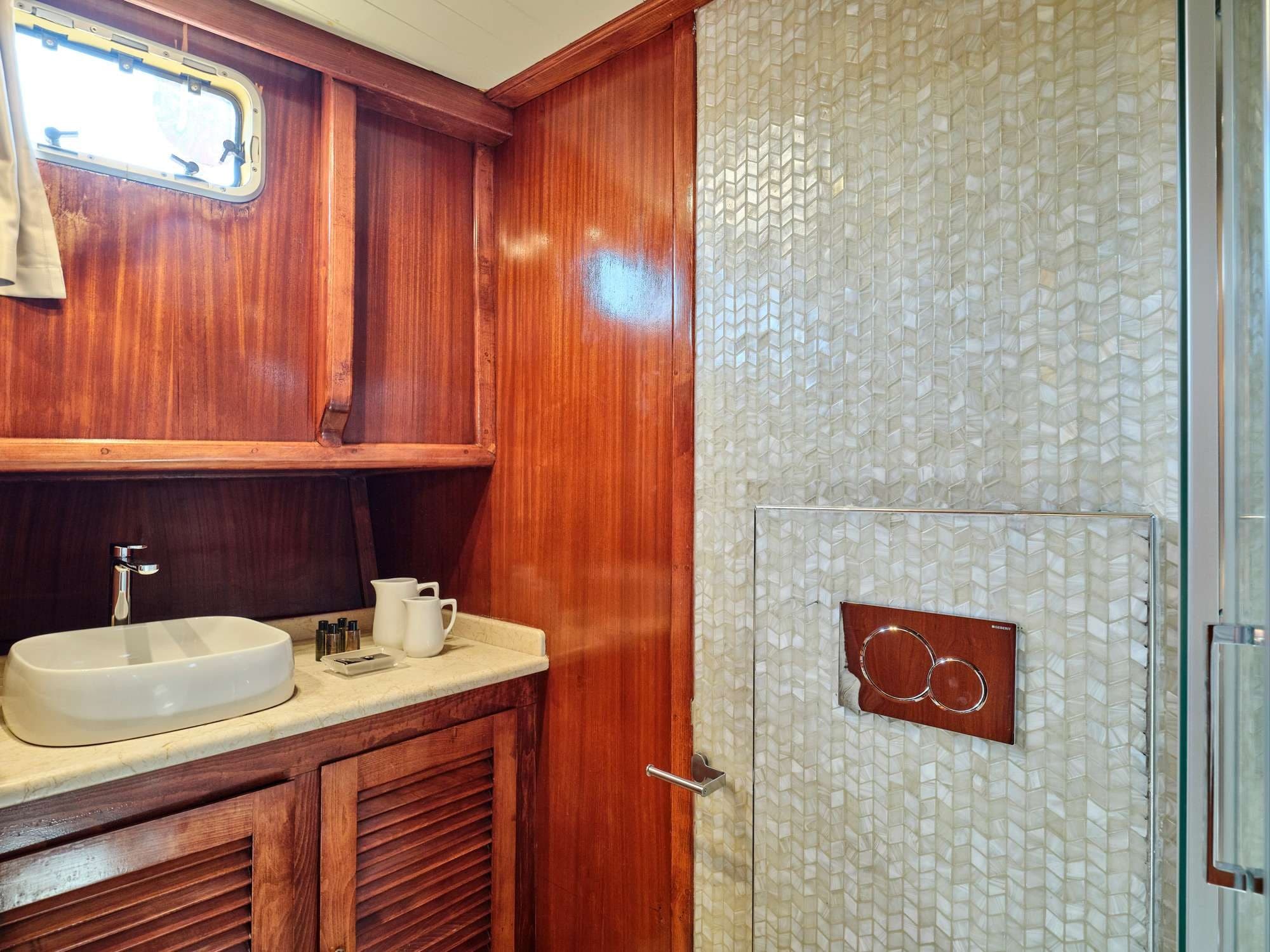 Motor sailer Myra – bilde 5 av 11