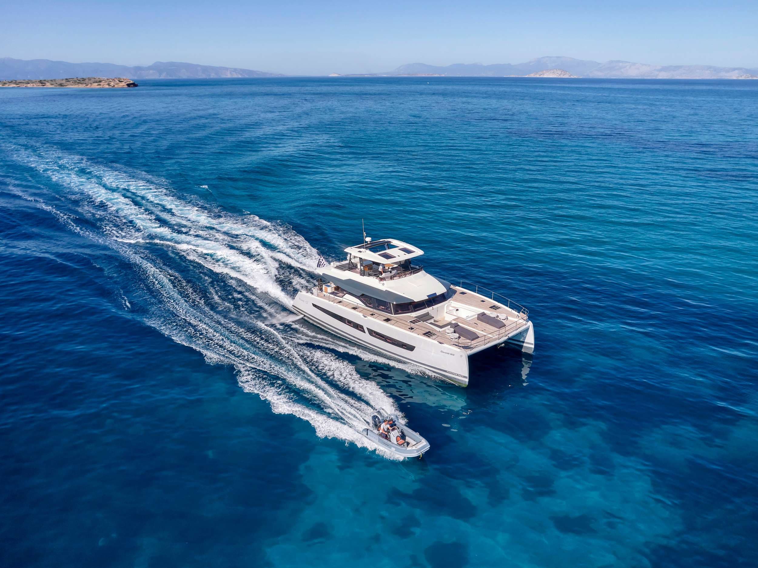 Fountaine Pajot Power 67 Christal Mio