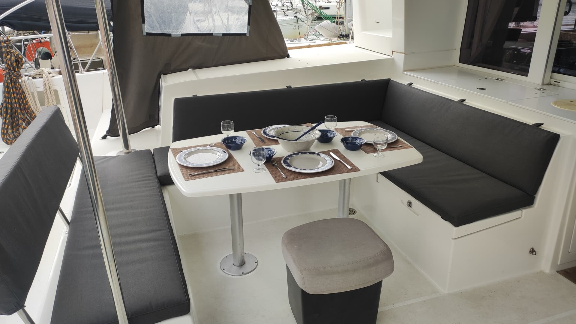 Lagoon 450 Fly Alex Jr. – bilde 5 av 24