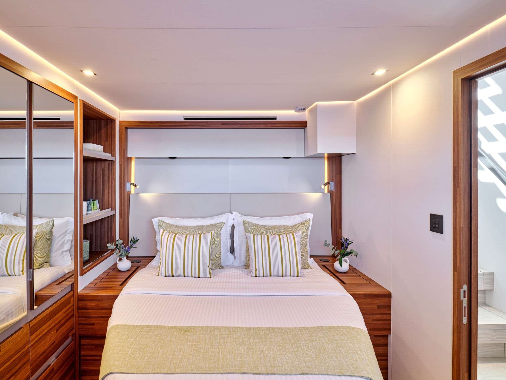 Fountaine Pajot Thira 80 Ad Astra – bilde 2 av 10