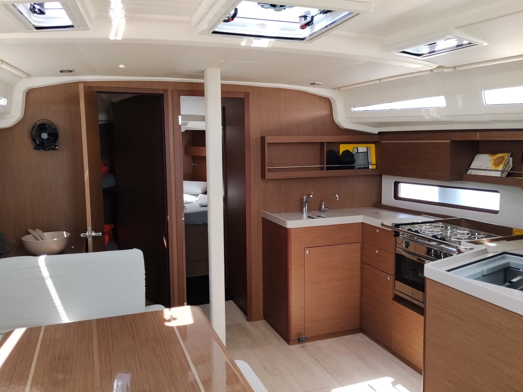 Beneteau Oceanis 40.1 Enosim – bilde 2 av 5