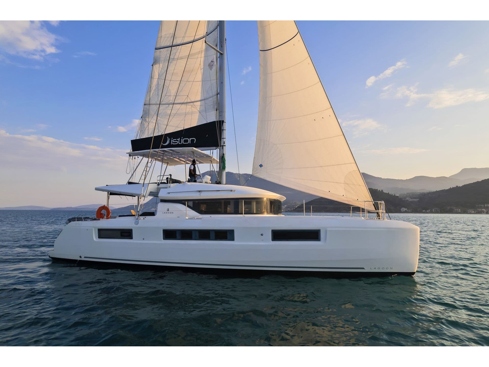 Lagoon 50 Reina (ONLY SKIPPERED)