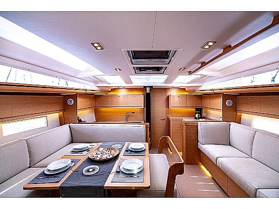Dufour 520 Grand Large Blue Moon – bilde 5 av 8