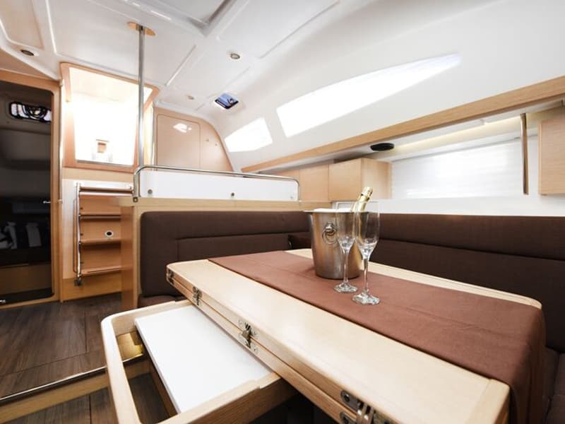 Elan Impression 40 Vili - new sails 2021. – bilde 3 av 11