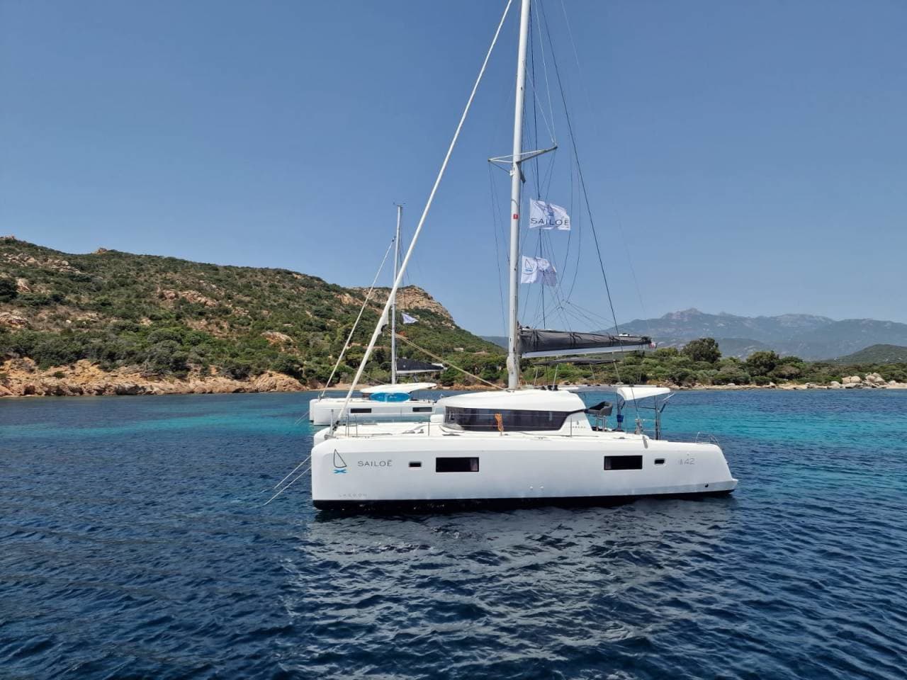 Lagoon 42 Canopee