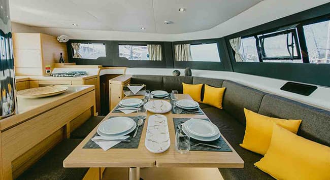 Dufour Catamaran 48 Blue Horizon - Skippered – bilde 3 av 12