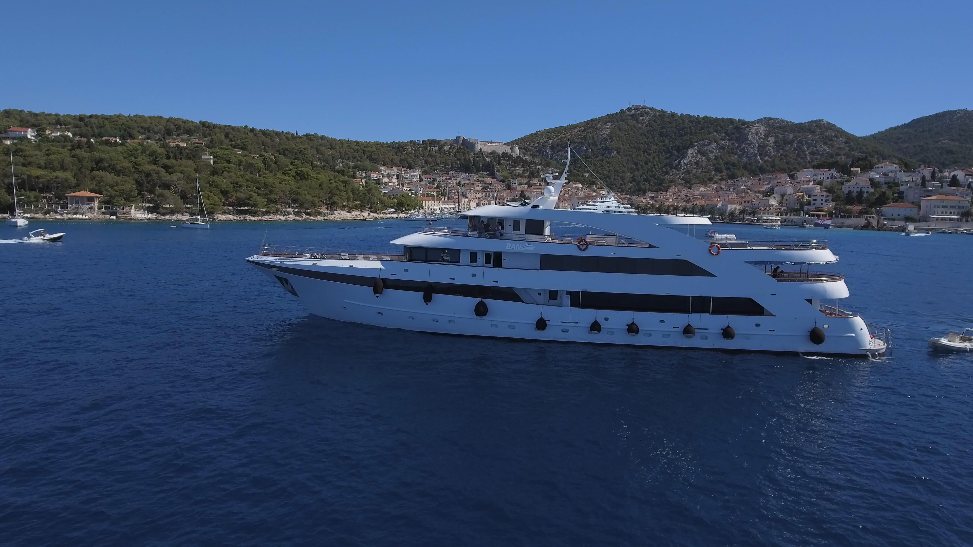 Luxury Motor Yacht Ban – bilde 3 av 47